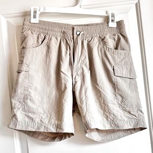 Columbia Women’s Khaki Cargo Short | Size: Small